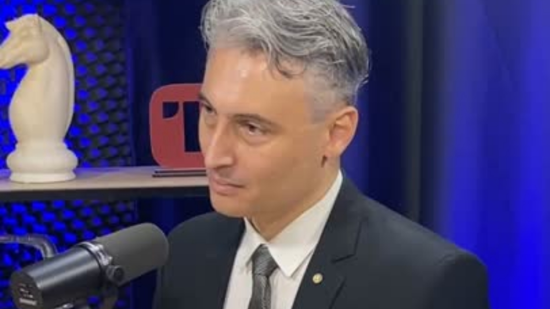 Dr. Eduardo Cristófoli na TV Tarobá: Um Bate-Papo Exclusivo sobre Saúde da Mulher