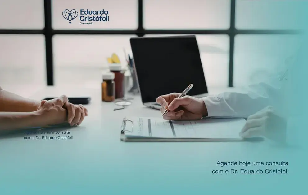 Prevenção do câncer ginecológico começa no consultório.