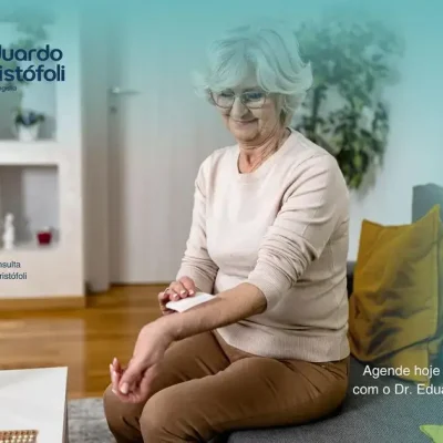 Acompanhamento médico melhora sintomas na sua menopausa.